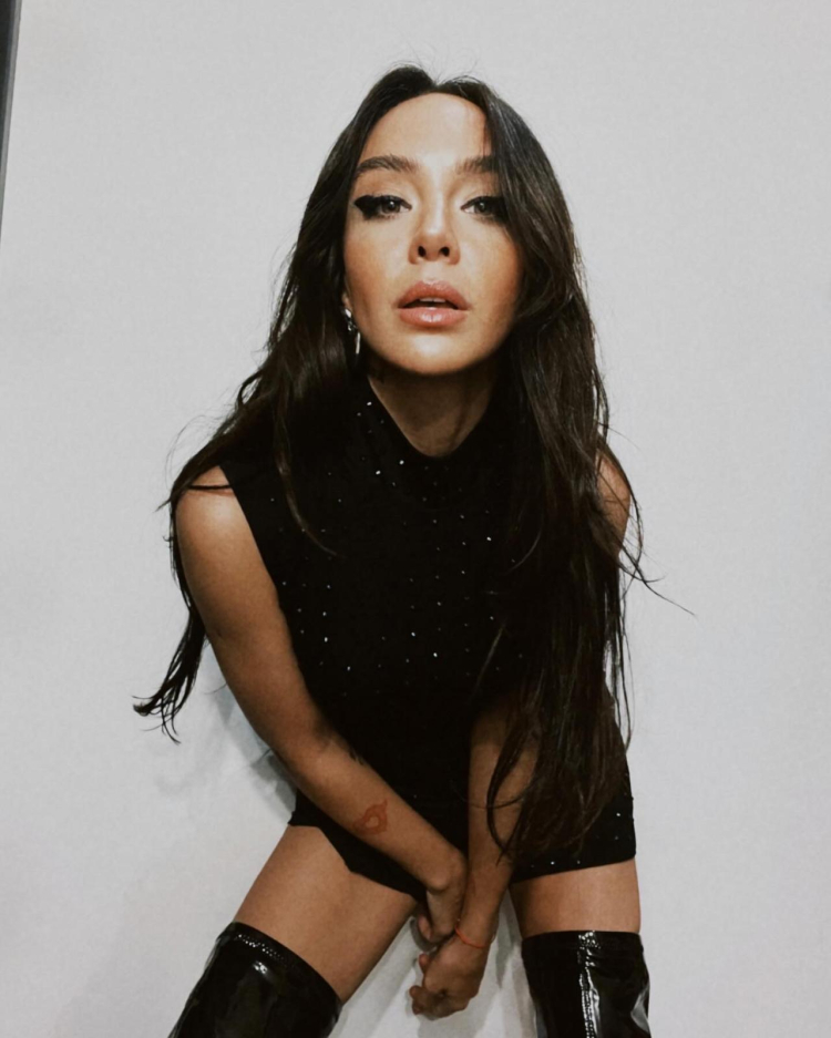 Aybüke Albere: Yeni Şarkısı ve Dans Performansıyla Yazı Sallayacak