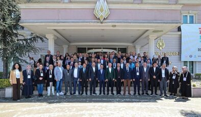 Büyükakın: Romanlar azınlık değil bu memleketin asli unsurudur