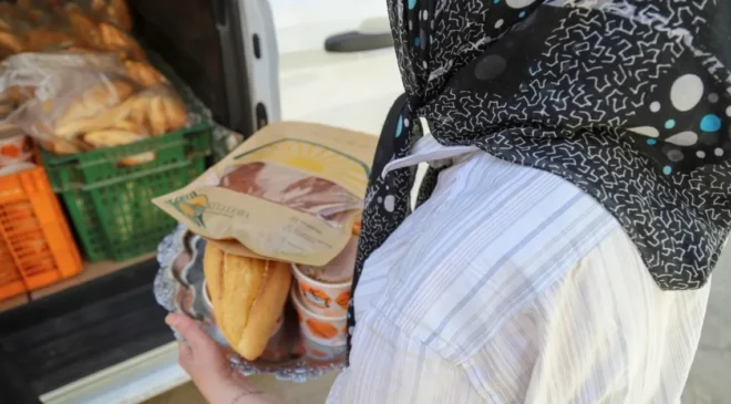 Eskişehir Büyükşehir Aşevi’nden ihtiyaç sahibine Küllüoba Ekmeği