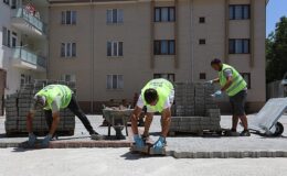 İnegöl’ün Çıkmaz Sokakları Ücretsiz Otoparka Dönüşüyor