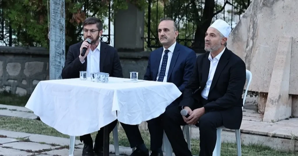 Kütahya Belediyesi’nden gazi ve şehitlere anma