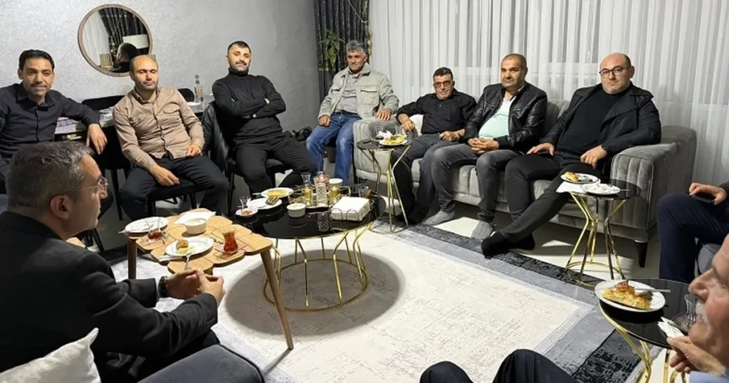 MHP’den “Hayırlı Günler Komşum” ziyaretleri başladı