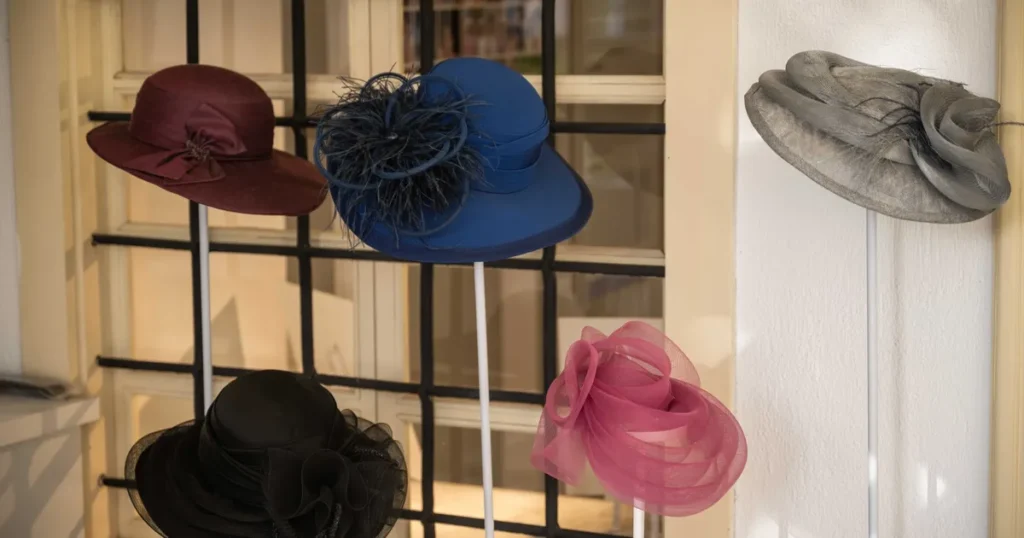 İzmir Bornova’da şapka devriminin 100. Yılı’na özel sergi