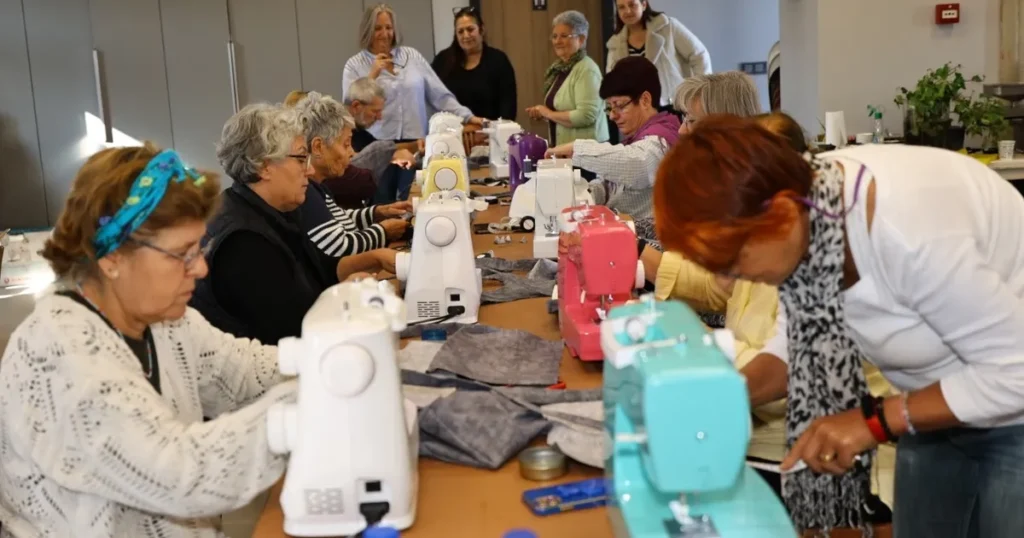 İzmir Efes Selçuk’ta kadınlara ücretsiz dikiş atölyesi