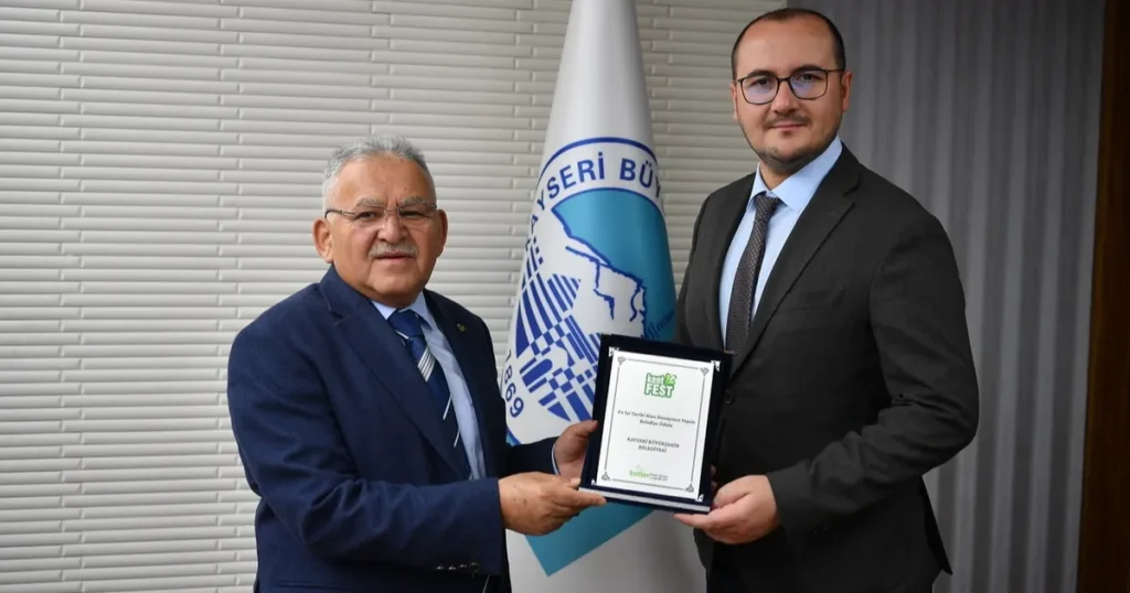 Kayseri Büyükşehir’de ‘dönüşüm’ ödülü