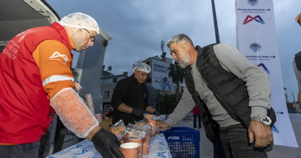 Mersin’de “1 Ekmek 1 Çorba”projesi yeniden başladı