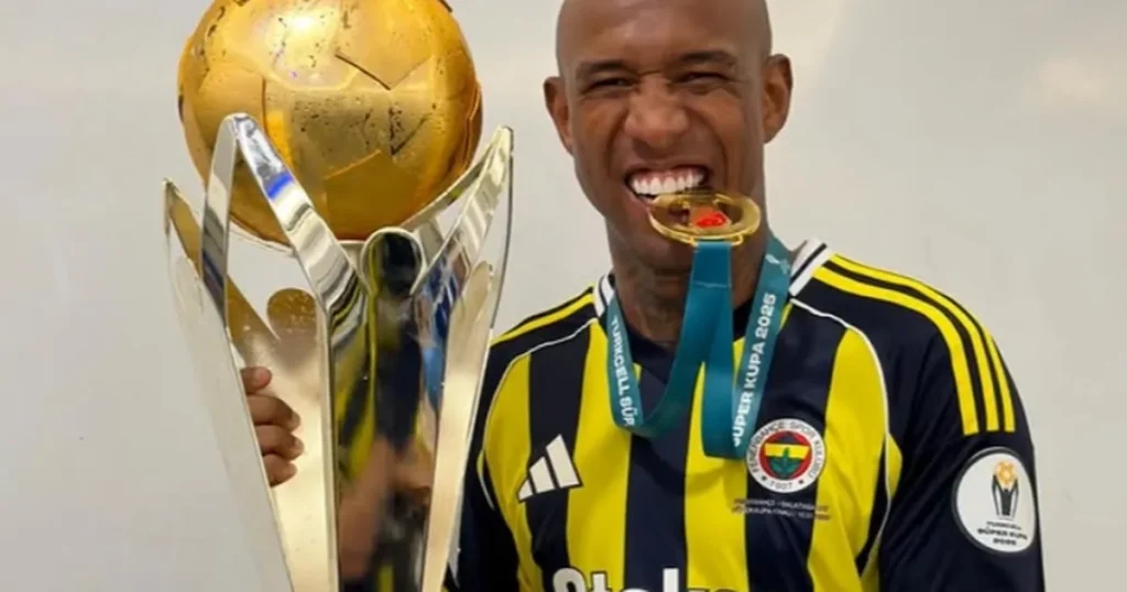 Anderson Talisca’dan TEGV’e Destek