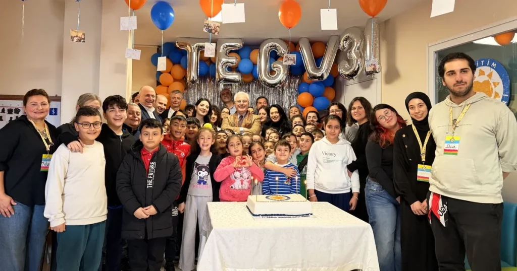 Milyonlarca Çocuğun Hayatına Dokunan Bir Eğitim Yolculuğu