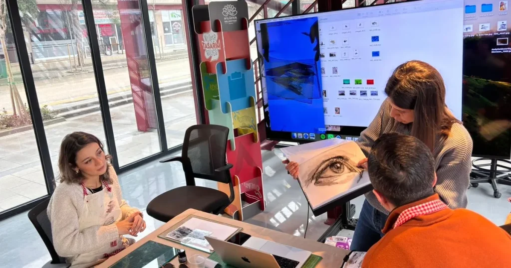 Pancar Deposu’nda Gündelik Malzemeler Sanata Dönüştü