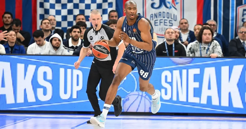 Anadolu Efes, Zalgiris ile Karşılaşacak 