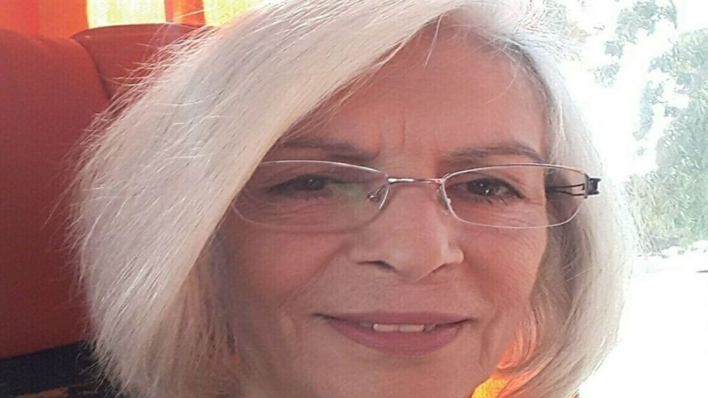 Eşini uykusunda öldürdü!