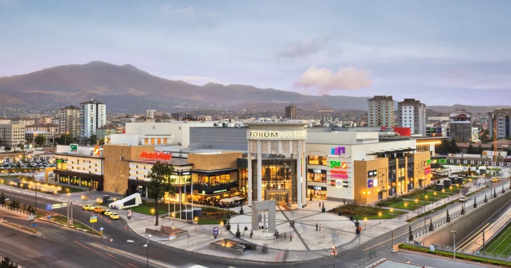 Forum Kayseri ve Forum Mersin AVM, 350 milyon Euro’ya Satıldı