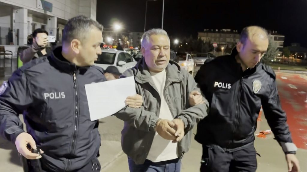 Maddi hasarlı kaza sonrası iki kişiyi öldürdü, ‘pişman değilim’ dedi