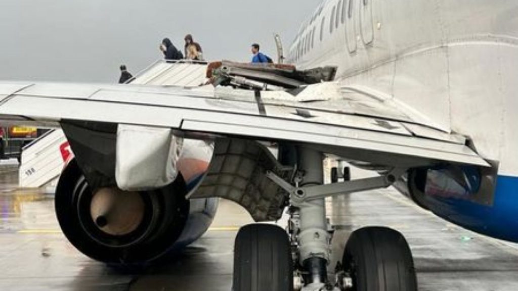 Uçağın tekerleği çıktı! Faciadan dönüldü!