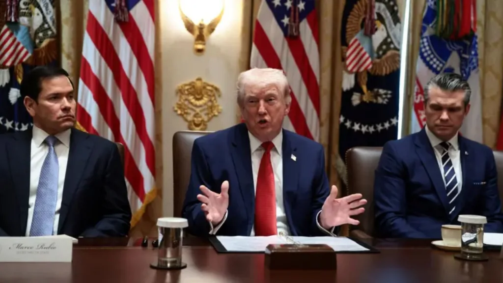 ABD Başkanı Trump: İran yalvarıyor…