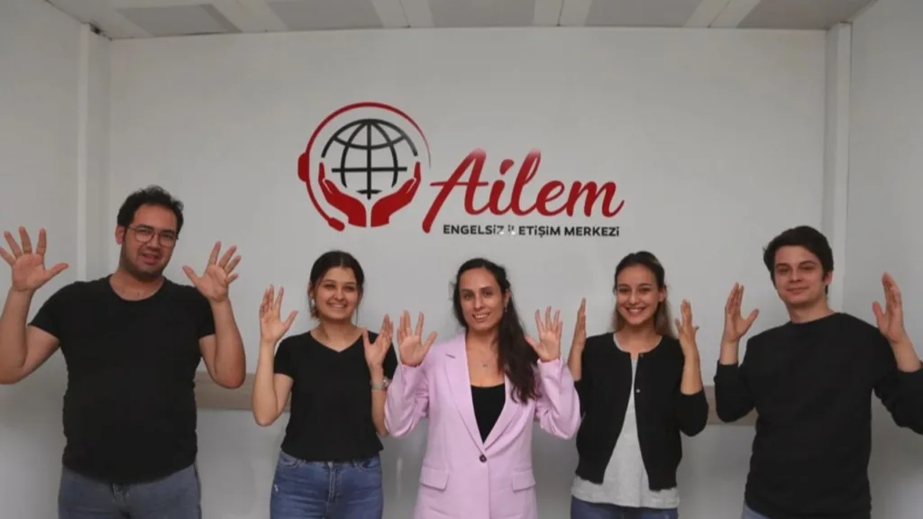 AİLEM İşitme Engelliler Engelsiz İletişim Merkezi 268 bin 719 çağrıya çeviri desteği sağladı