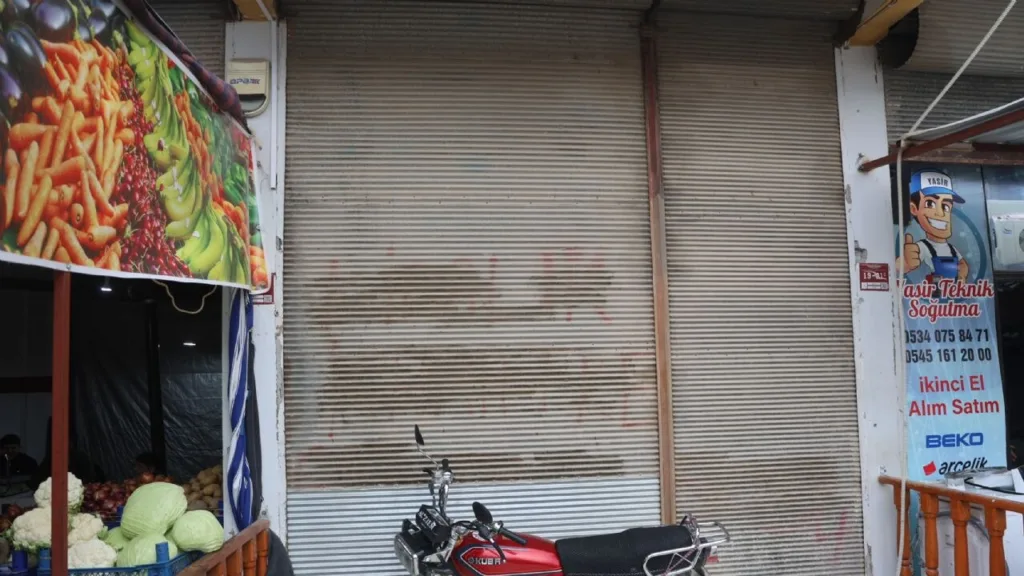 Altınları gasp edilen Suriyeli kuyumcu ülkesine döndü