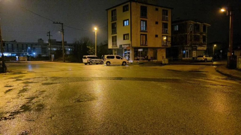 Bir çocuk silahla vurulmuş halde bulundu