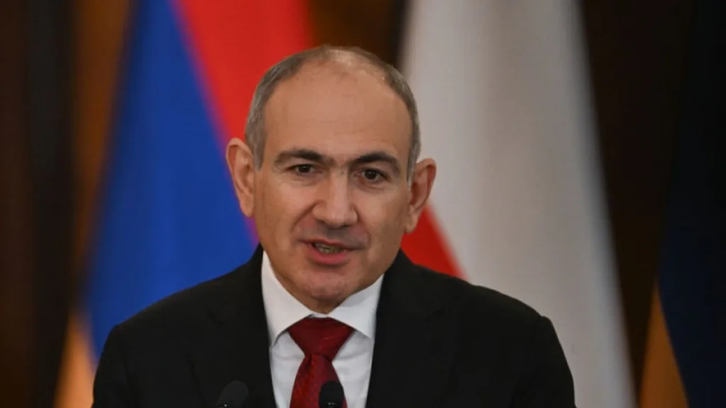 Ermenistan Başbakanı Paşinyan’a kilisede saldırı! İşte detaylar