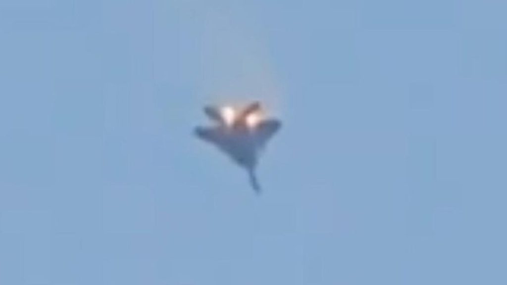 İran basını: ABD savaş uçağı düşürüldü