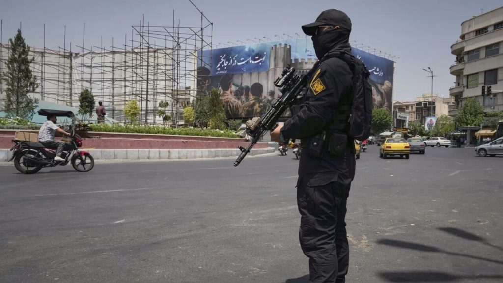 İran’da casusluktan 5 gözaltı