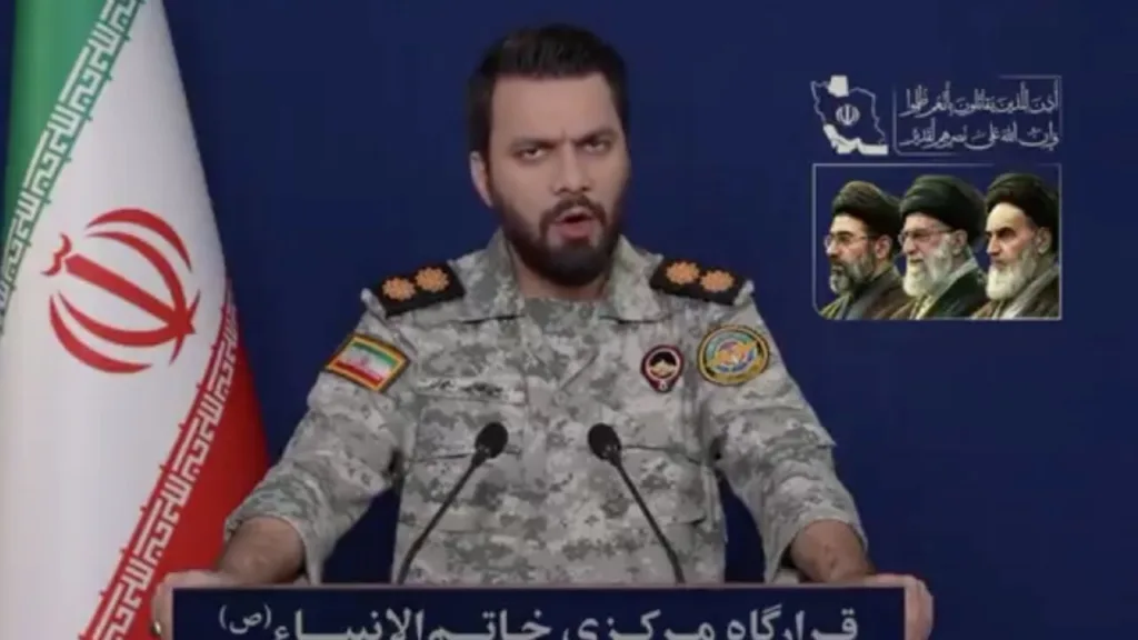 İran’dan BAE’ye uyarı