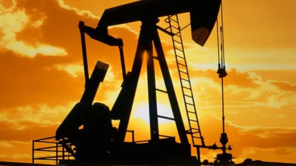 Orta Doğu savaşı fiyatları uçurdu! Brent petrolden tarihi rekor