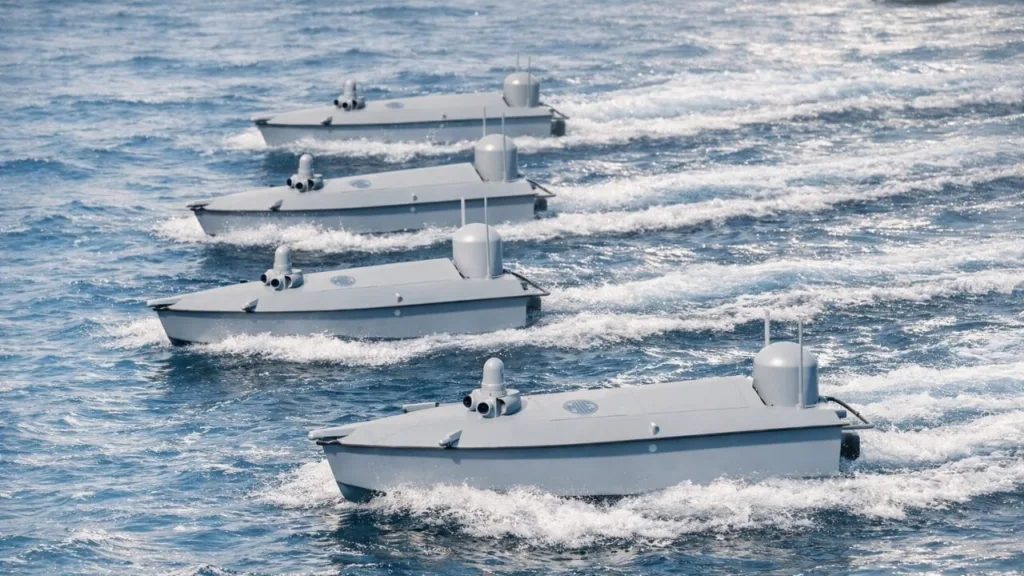 Pirana, hedefe sürü halinde saldıracak