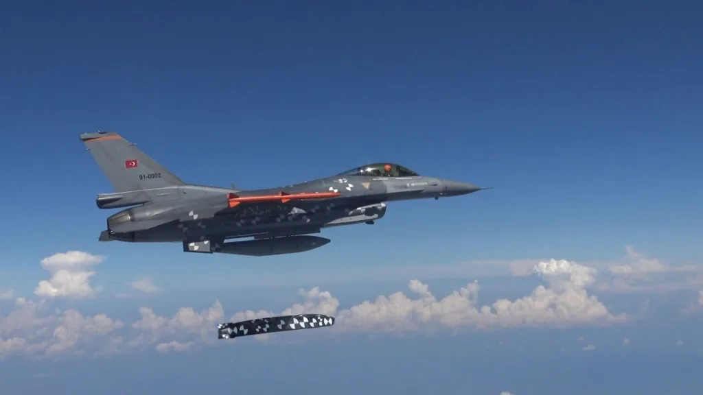 SOMJ ile tam isabet! Milli füzenin özellikleri…