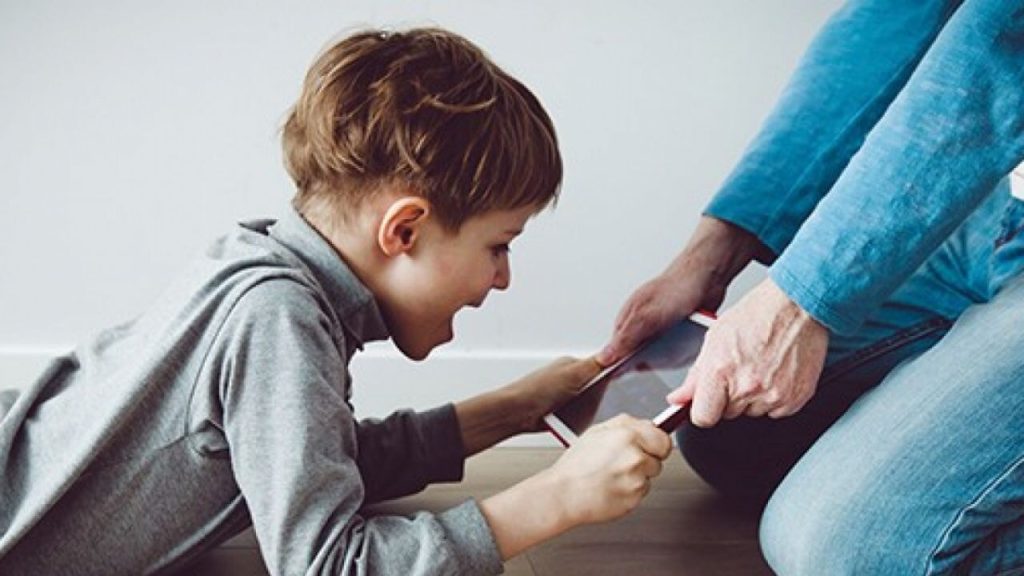 Uzmanlardan kritik ‘ekran’ uyarısı: ‘İlk 24 ayda ekran kesinlikle önermiyoruz’