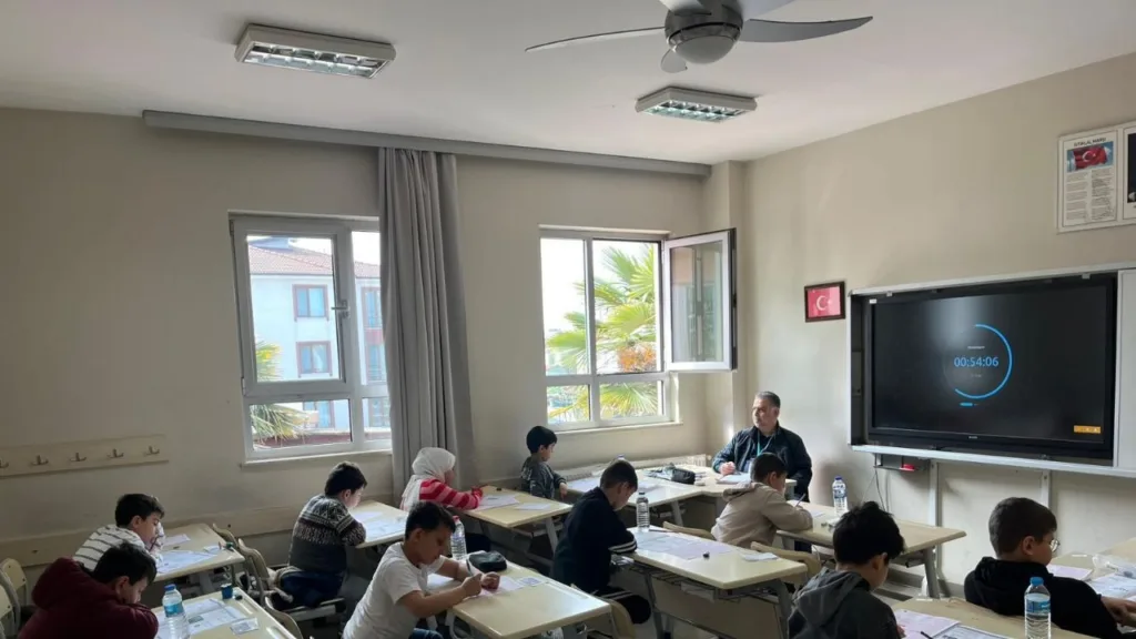 2 bin 120 öğrenci hafızlık eğitimi için ter döktü