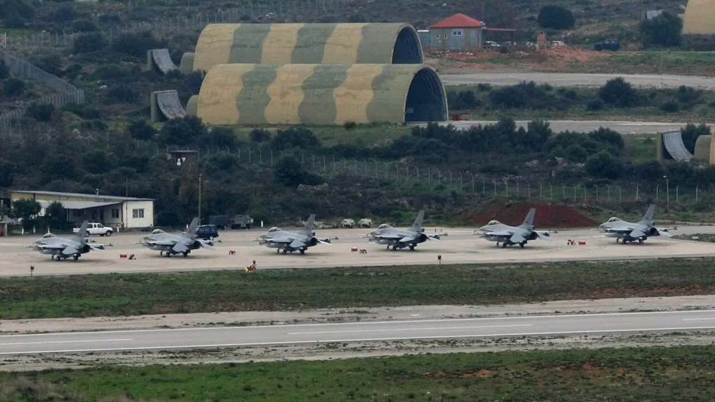 ‘ABD üsleri Atina’ya taşınıyor’… Atina İran’ın hedefi olur mu?