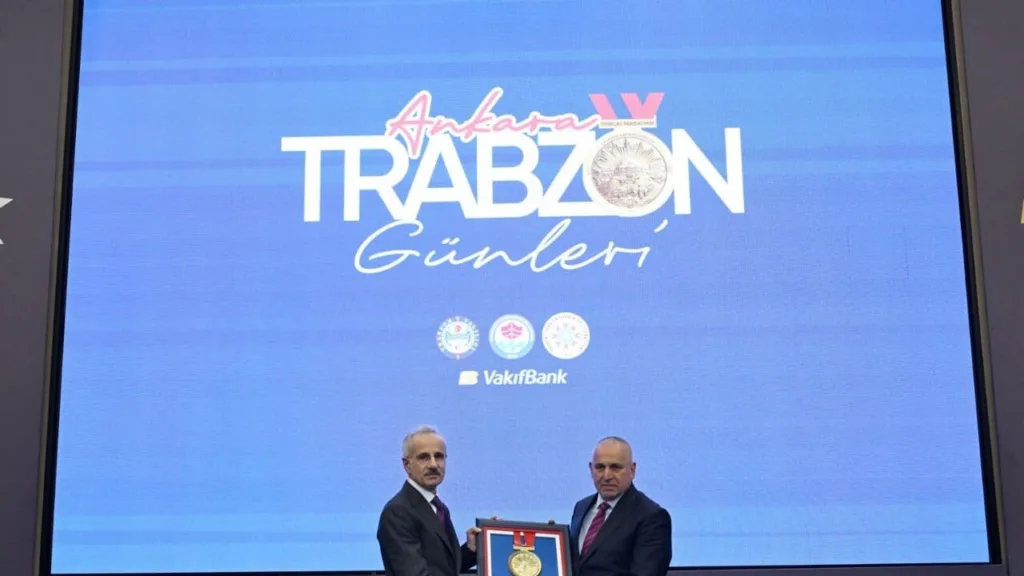 Bakan Uraloğlu: ‘Trabzon-Samsun arası 2 saate düşecek’