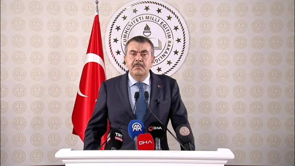 Bakan Yusuf Tekin’den okullarda alınacak tedbirlerle ilgili açıklama
