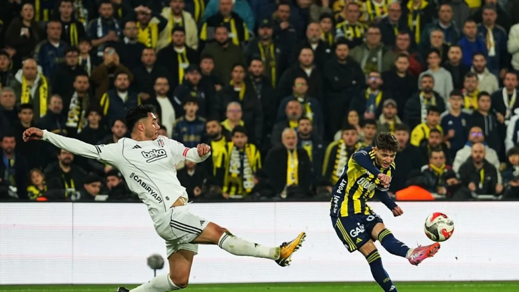 Fenerbahçe-Beşiktaş derbilerinde yabancı golcüler önde