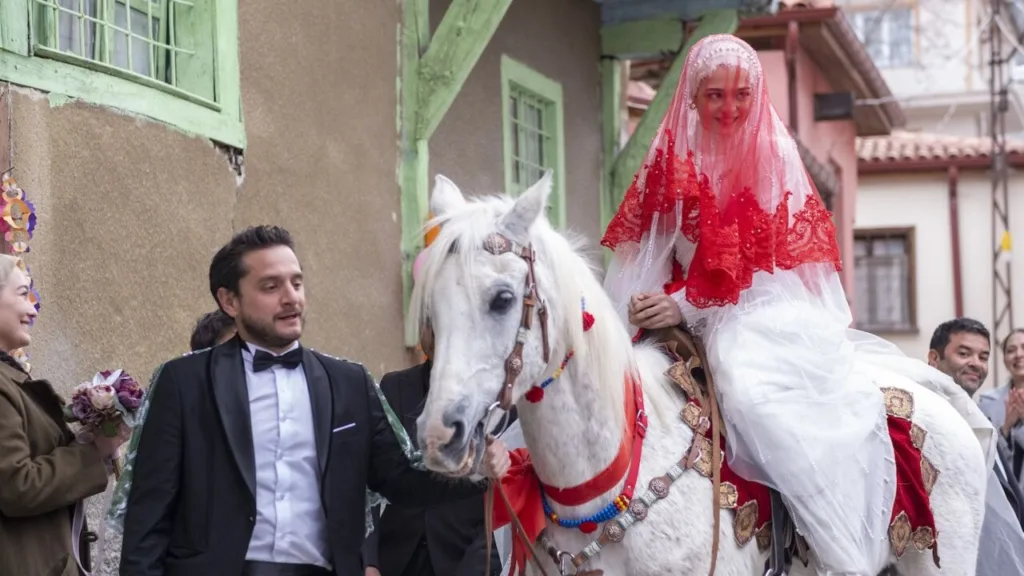 ‘GÖNÜL DAĞI’… Anadolu’nun düğünleri bir başka güzel olur…