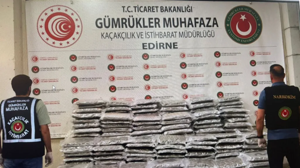 Gümrükte 420 kilo uyuşturucu madde yakaladı