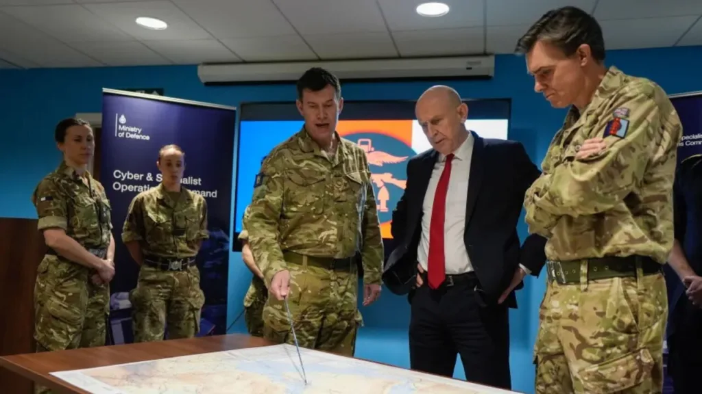 İngiltere öncülüğünde 30’dan fazla ülke Hürmüz Boğazı zirvesinde