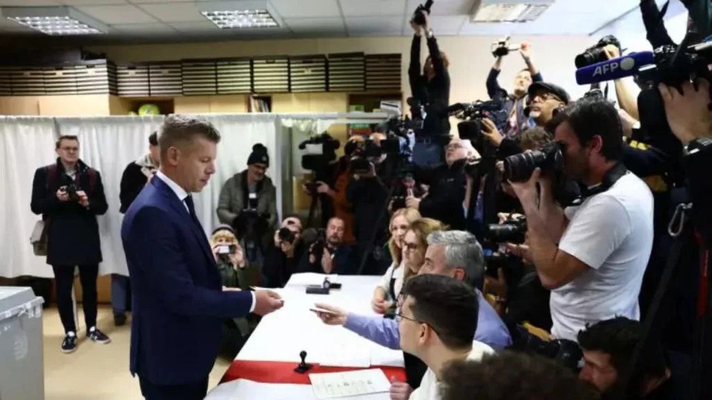 Macaristan’da seçimi muhalefet kazandı! Orban’dan ilk mesaj…