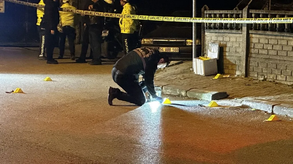 Polisle sokaklarda çatıştı, okul önünde vuruldu!