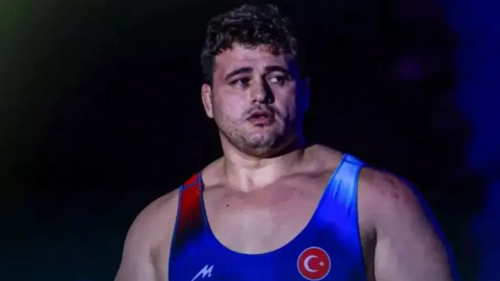 Rıza Kayaalp rekor için mindere çıkıyor! Rakip Macar Attila