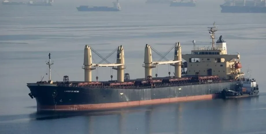 Ukrayna uyardı, İsrail Rus bandıralı gemiyi geri çevirdi