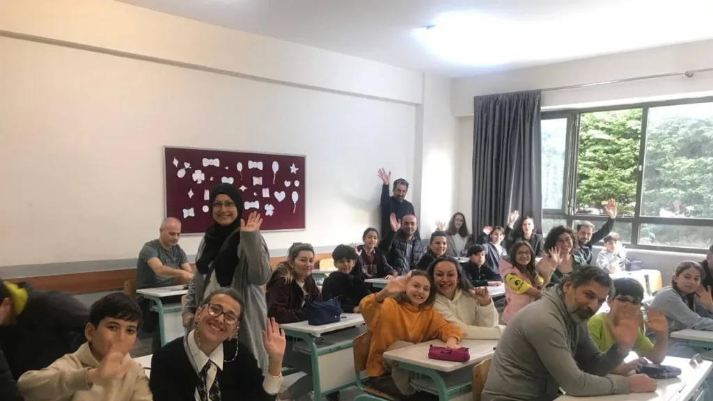 Veliler çocuklarıyla sınava girdi…