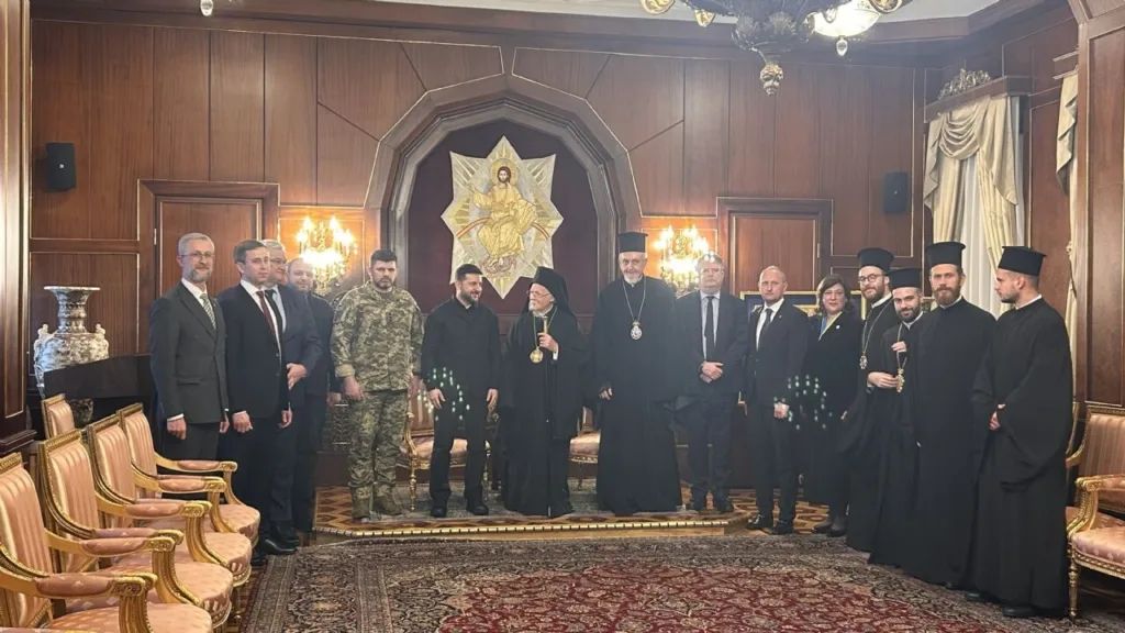 Zelenskiy, Fener Rum Patriği Bartholomeos ile görüştü