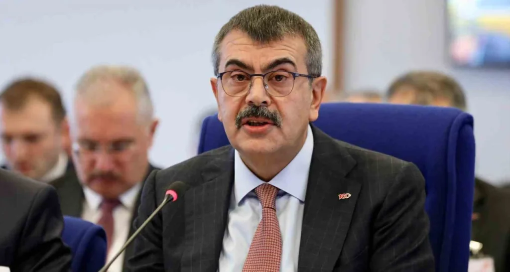 Ara tatil kaldırılacak mı? Bakan Tekin’den açıklamalar…