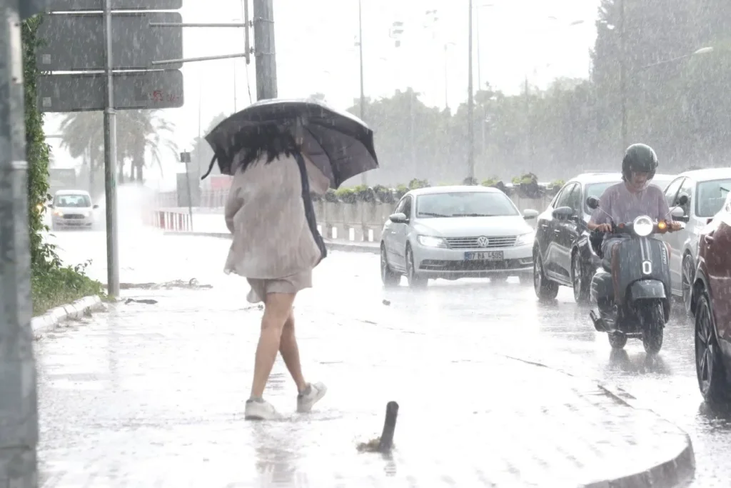Bayramda Antalya, Muğla ve KKTC’de yağmur var