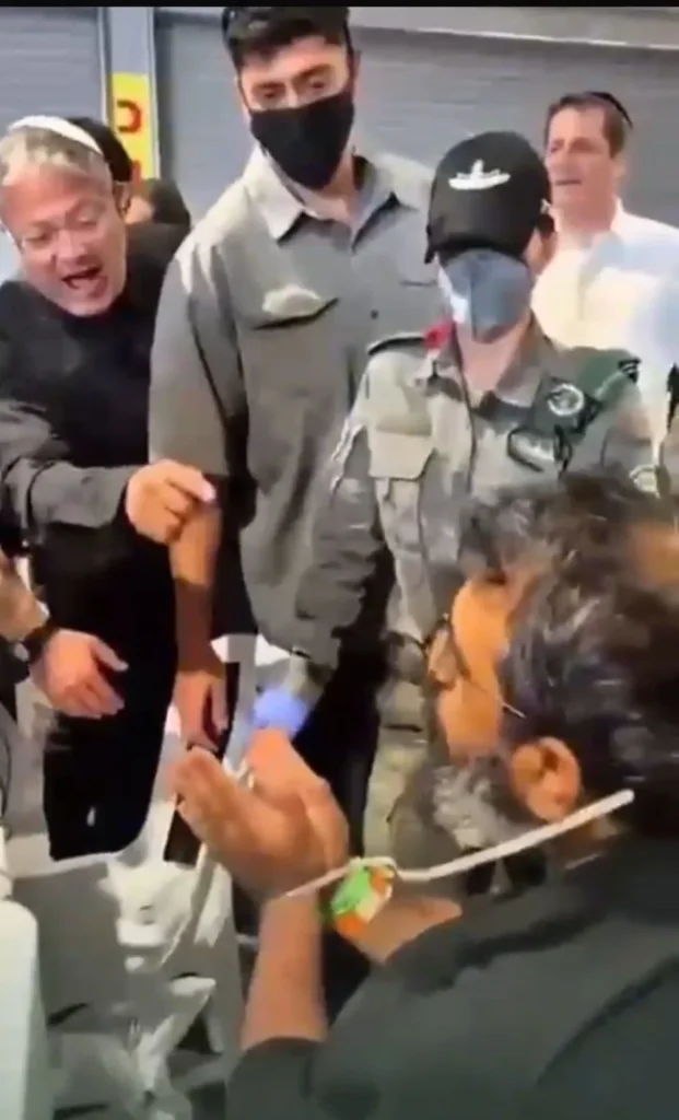 İsrail kaçırdığı aktivistlere işkence yapıyor: İşte şok görüntüler!