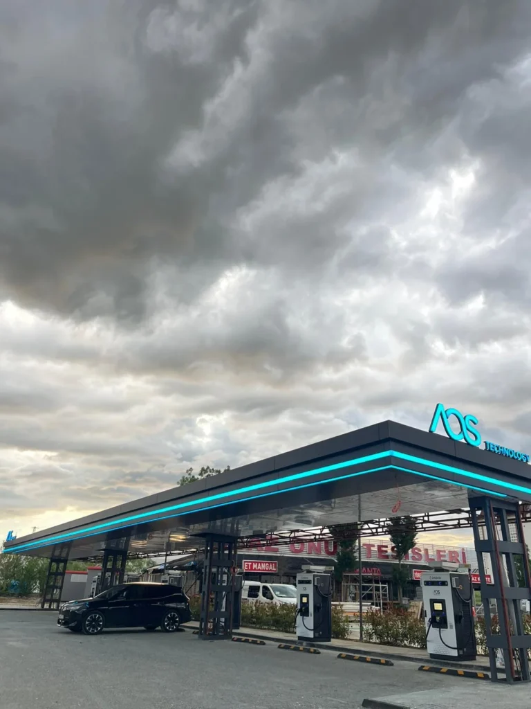 Türkiye’nin En Büyük Elektrikli Araç Şarj Komplekslerinden Biri Ilgaz’da Hizmete Açıldı