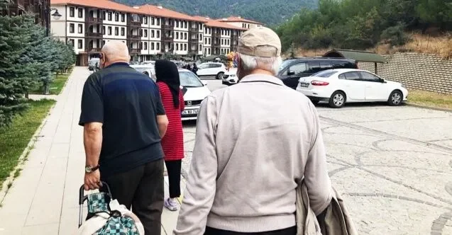 Emeklilere ömür boyu ücretsiz kaplıca imkânı! SGK 2026 şartlarını açıkladı