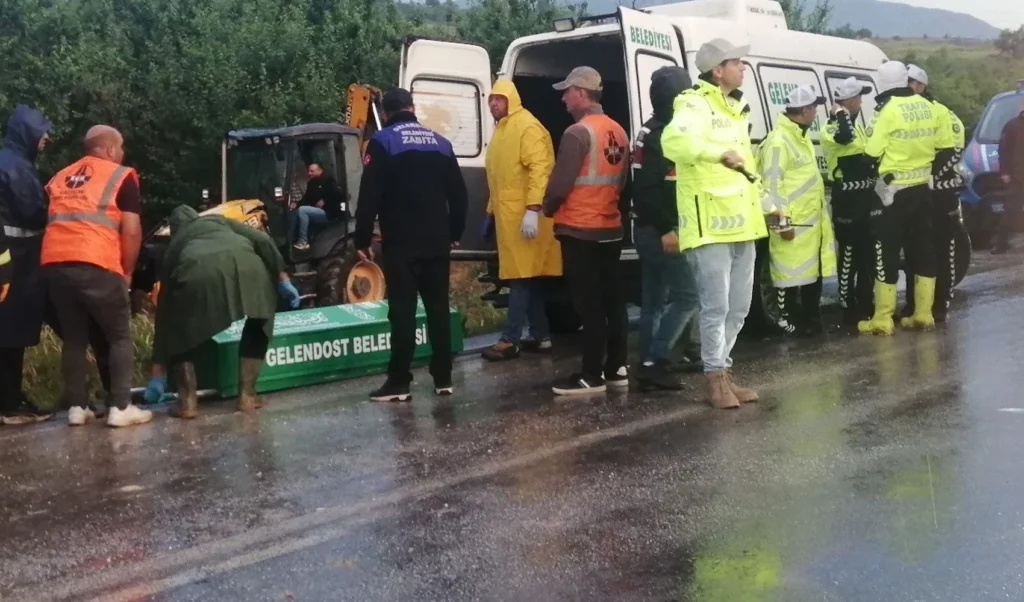 Isparta’daki midibüs kazasında ölenlerin kimlikleri belli oldu